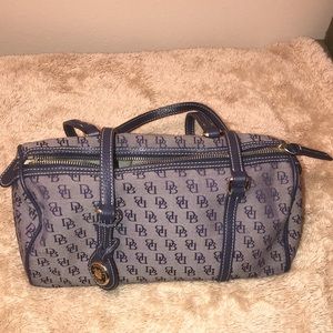 Dooney & Bourke purse